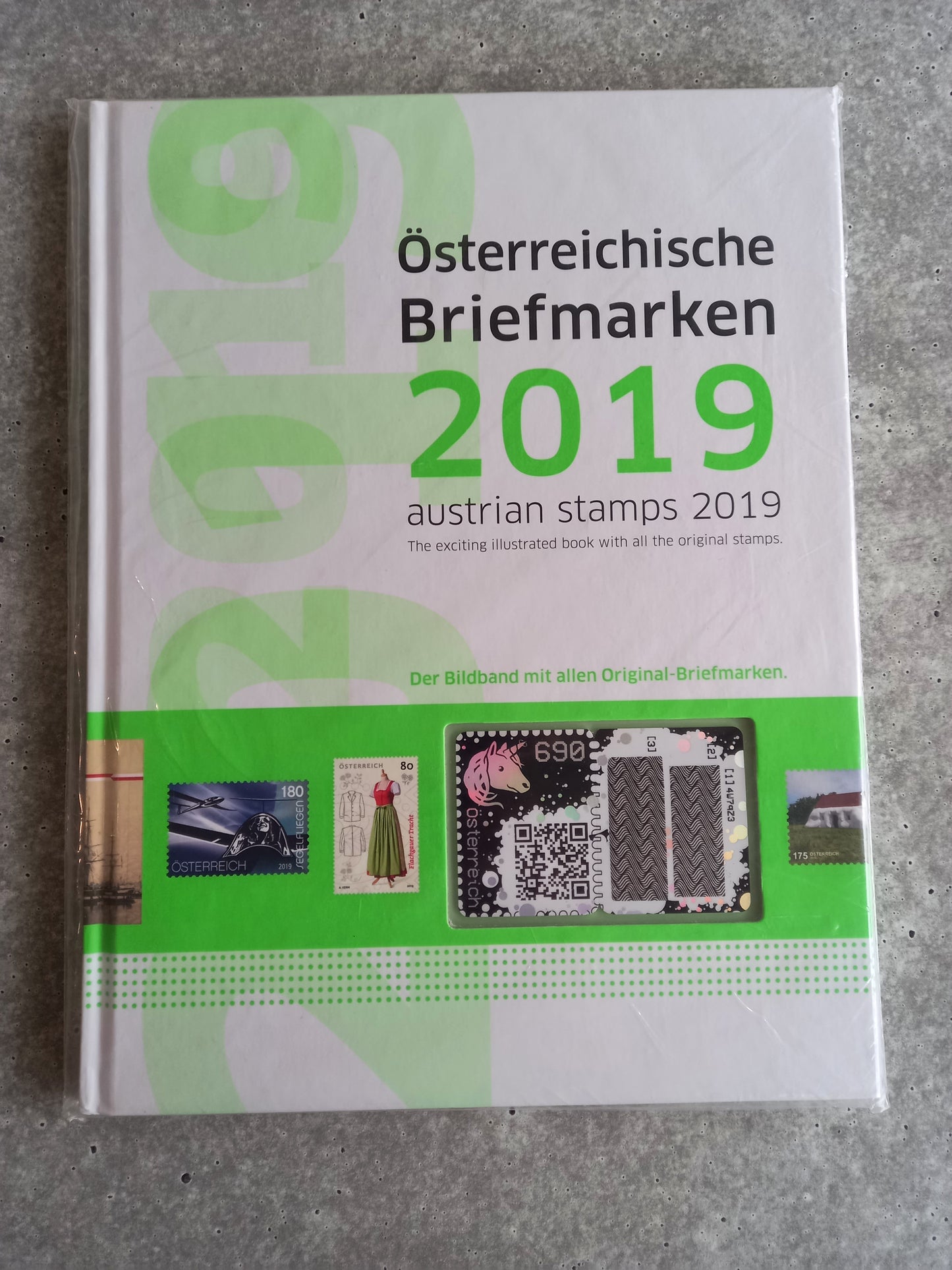 Crypto Stamp - Jahrbuch mit gelber CS1